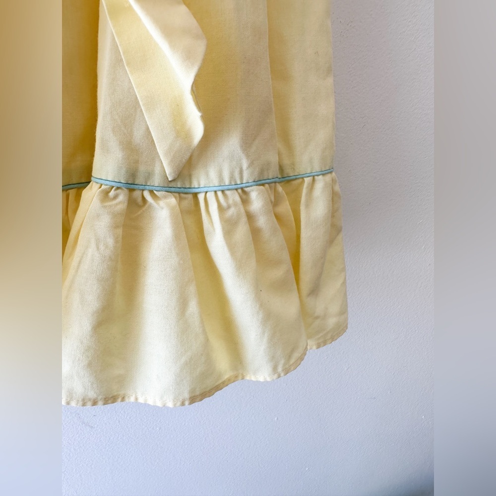 Vintage - Smocked Dress - Short Puff Sleeves - Yellow - Size 2T - Picture 5 of 9